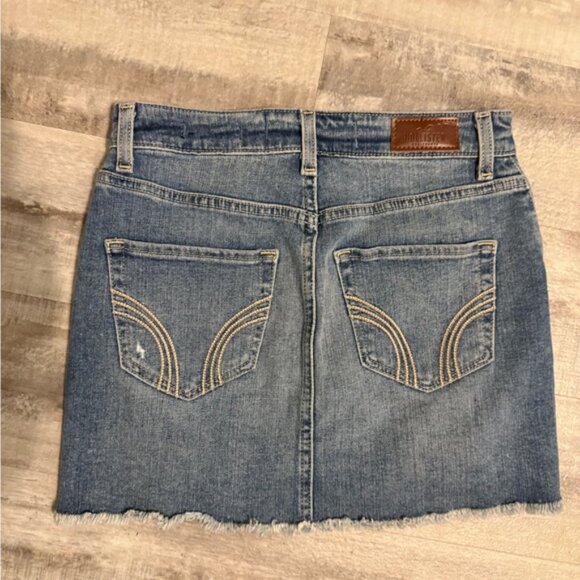 Denim Distressed Skirt Hollister size 1 - Picture 2 of 3